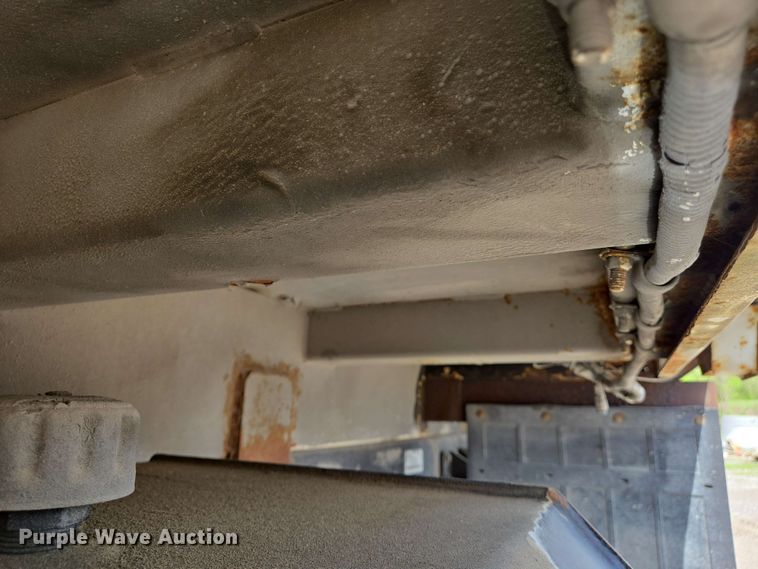 image for item EJ7525 2010 International 7400 WorkStar refuse truck