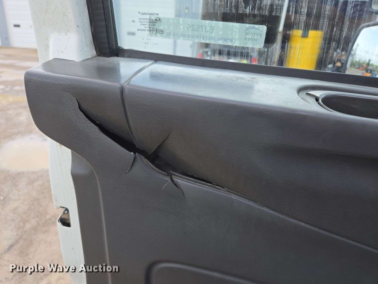 image for item EJ7525 2010 International 7400 WorkStar refuse truck