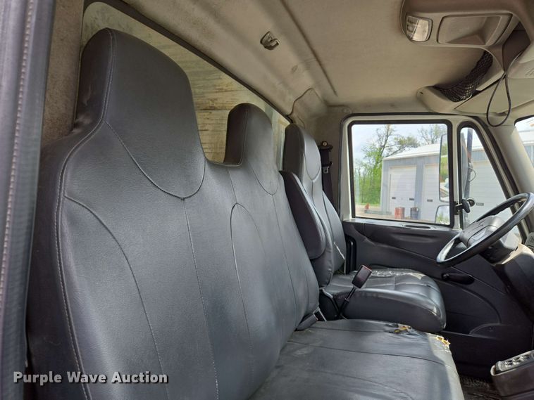 image for item EJ7525 2010 International 7400 WorkStar refuse truck