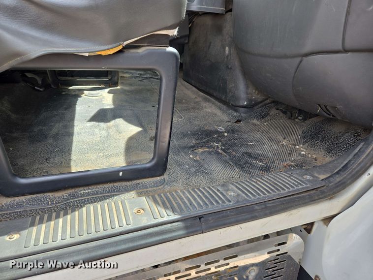 image for item EJ7525 2010 International 7400 WorkStar refuse truck