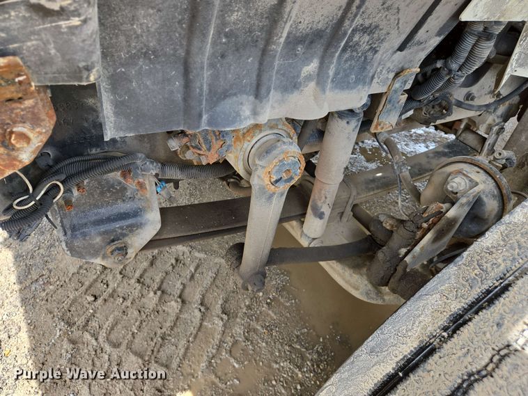 image for item EJ7525 2010 International 7400 WorkStar refuse truck