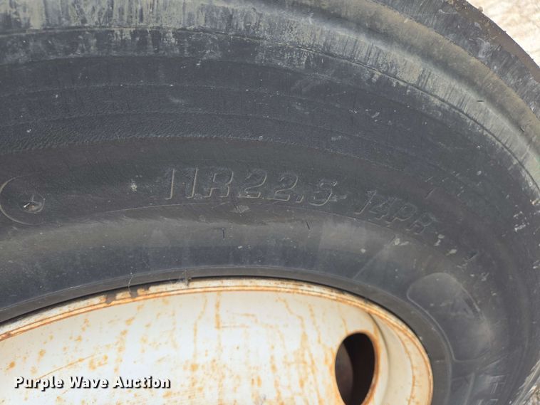 image for item EJ7525 2010 International 7400 WorkStar refuse truck