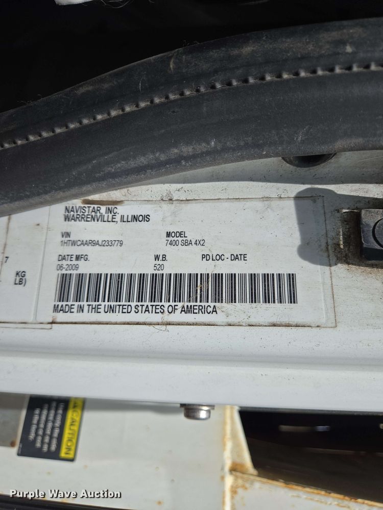 image for item EJ7525 2010 International 7400 WorkStar refuse truck