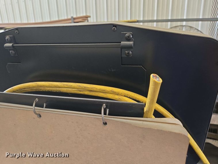 image for item EJ7527 Hunter DSP9200 tire balancer