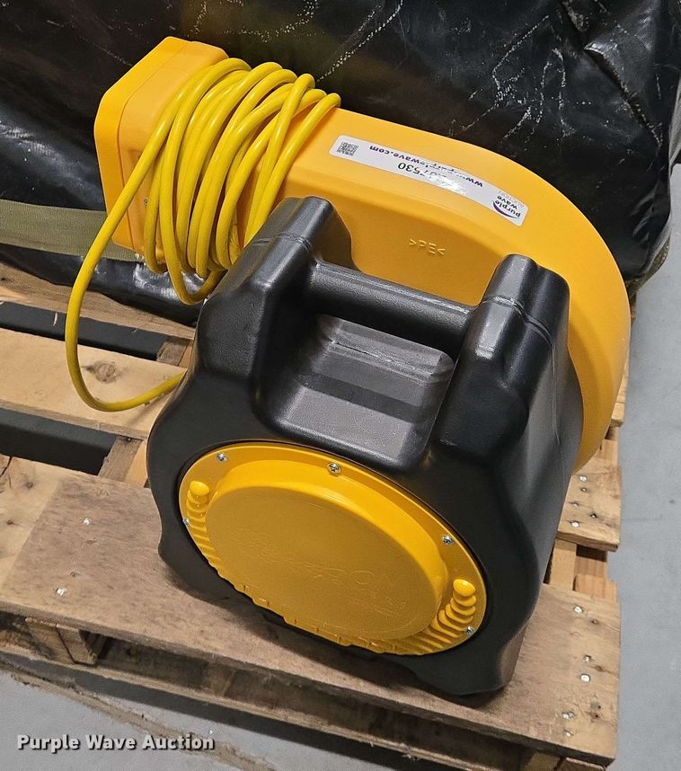 image for item EJ7530 Bounce house