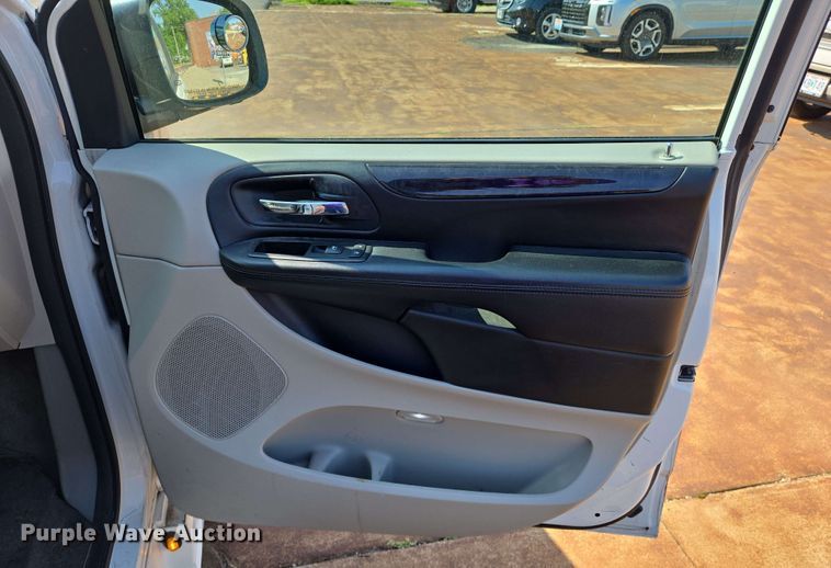 image for item EJ7531 2012 Dodge Grand Caravan handicap accessible van