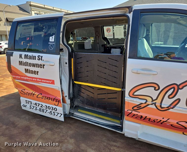 image for item EJ7531 2012 Dodge Grand Caravan handicap accessible van