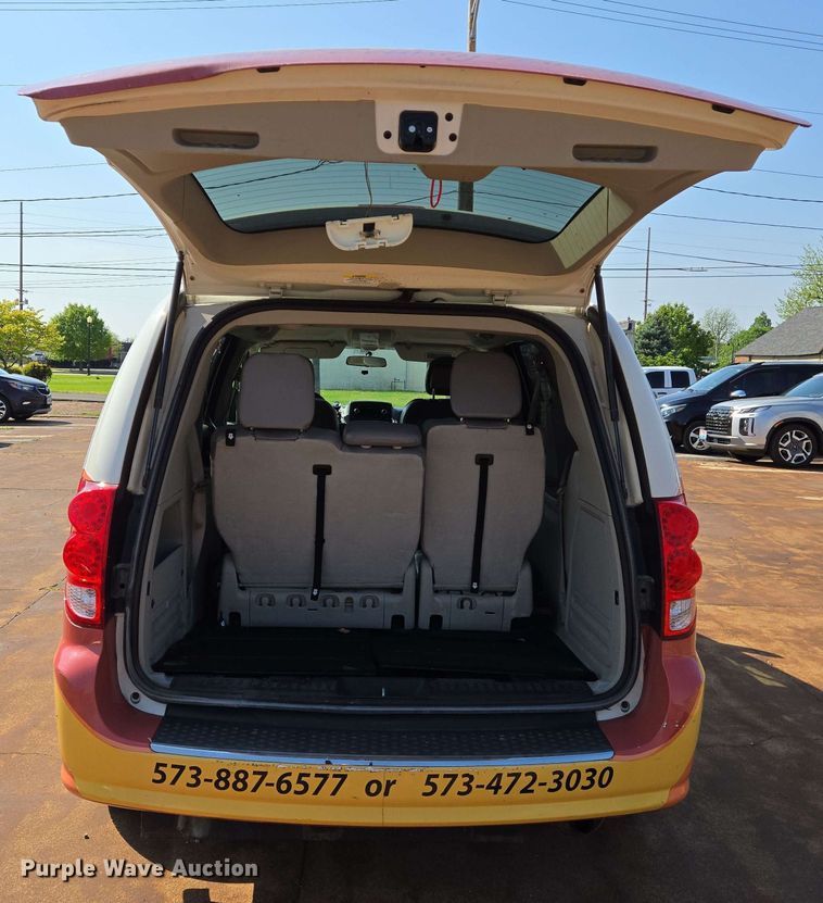 image for item EJ7531 2012 Dodge Grand Caravan handicap accessible van