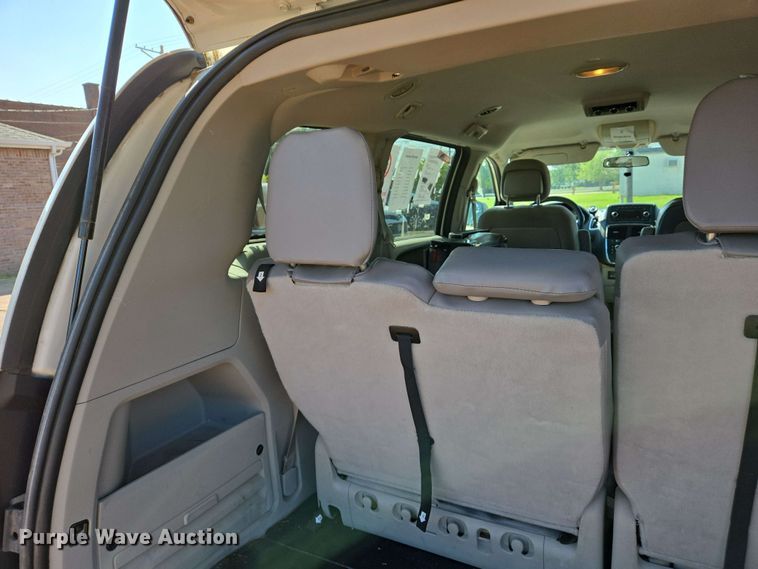 image for item EJ7531 2012 Dodge Grand Caravan handicap accessible van