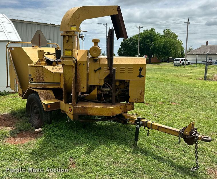 image for item EJ8697 1989 Vermeer 1250 wood chipper