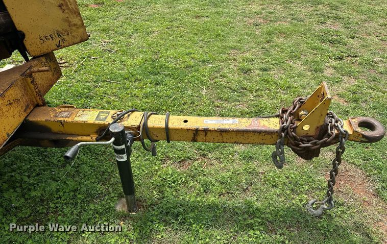 image for item EJ8697 1989 Vermeer 1250 wood chipper