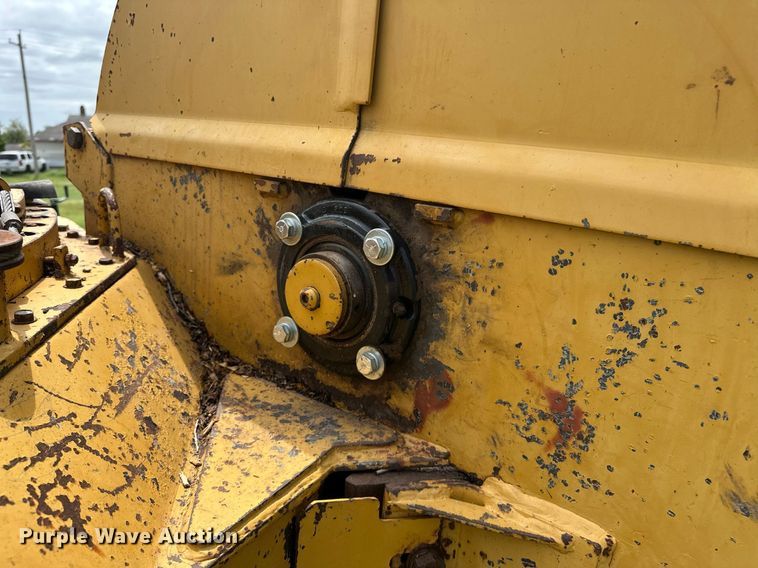 image for item EJ8697 1989 Vermeer 1250 wood chipper