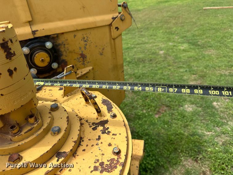 image for item EJ8697 1989 Vermeer 1250 wood chipper