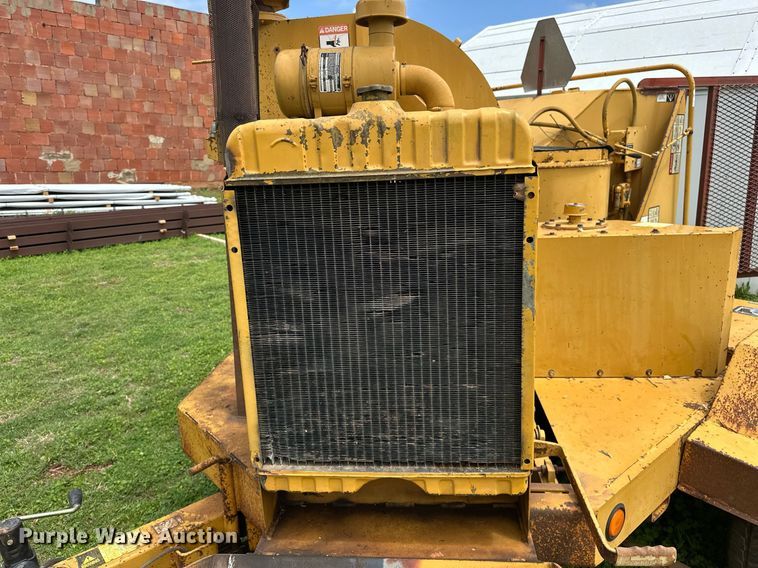 image for item EJ8697 1989 Vermeer 1250 wood chipper