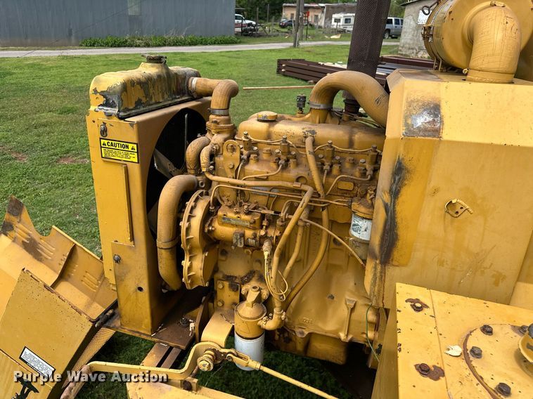 image for item EJ8697 1989 Vermeer 1250 wood chipper