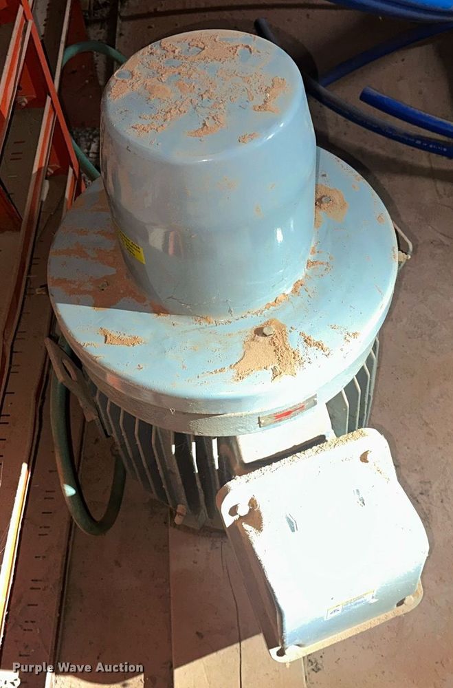 image for item EJ8698 (3) electric motors