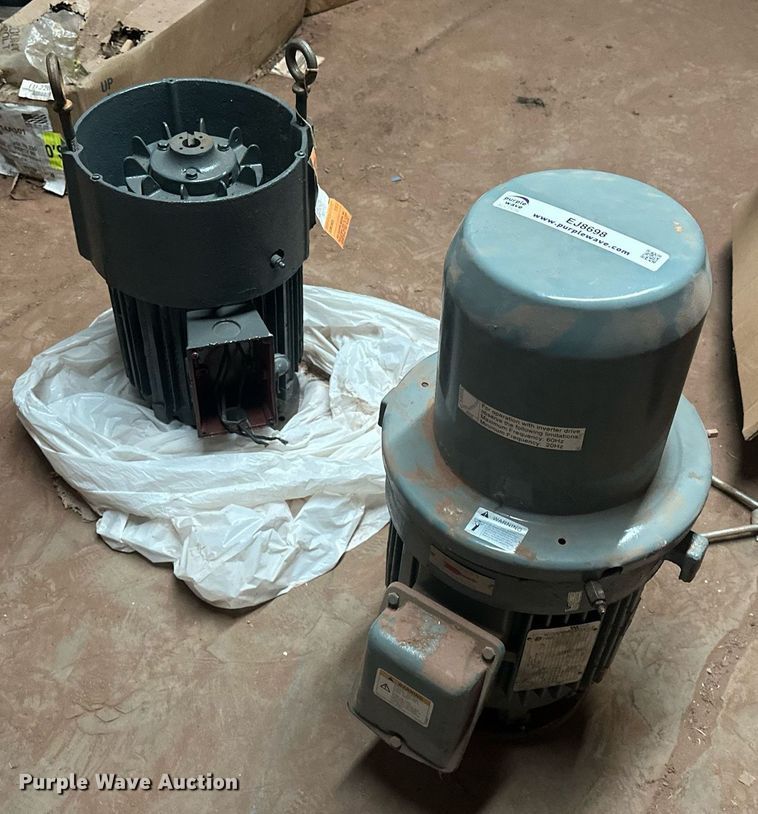 image for item EJ8698 (3) electric motors