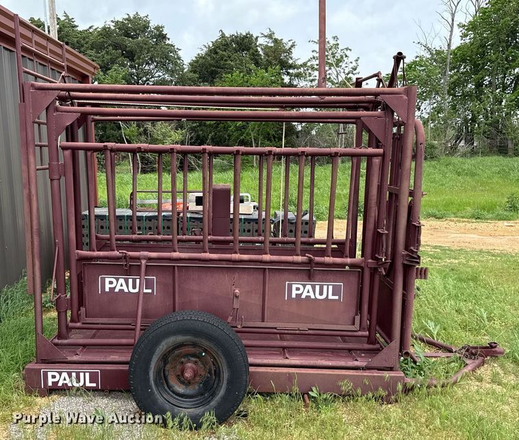 image for item EJ8706 Paul livestock squeeze chute