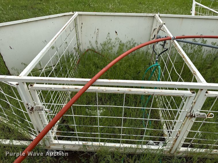 image for item EJ8707 Livestock equipment