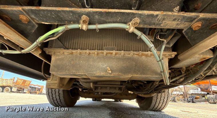 image for item EJ8709 1995 Spartan Gladiator ladder fire truck