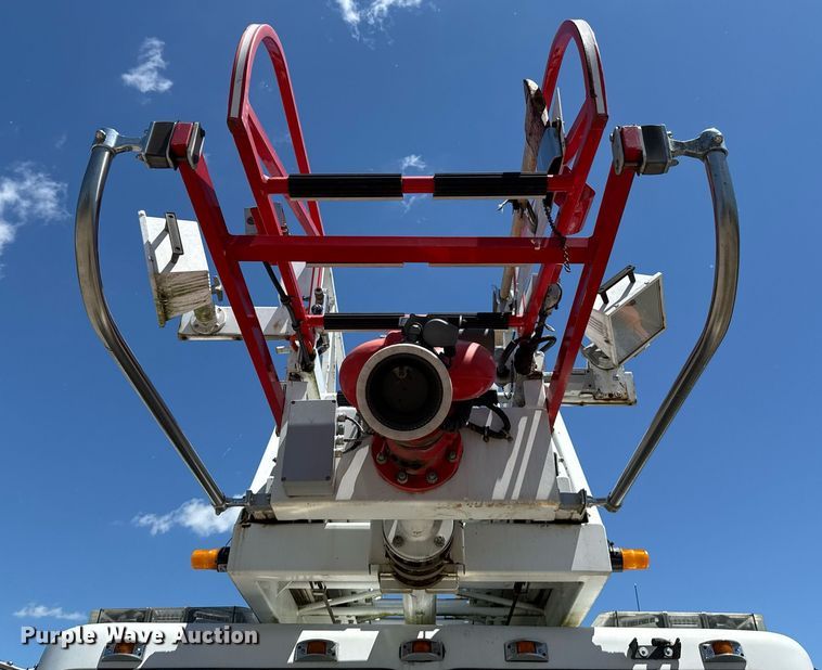 image for item EJ8709 1995 Spartan Gladiator ladder fire truck