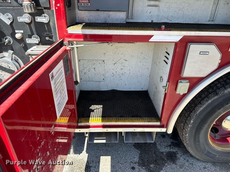 image for item EJ8709 1995 Spartan Gladiator ladder fire truck