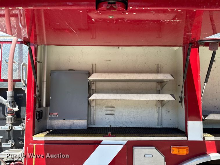 image for item EJ8709 1995 Spartan Gladiator ladder fire truck