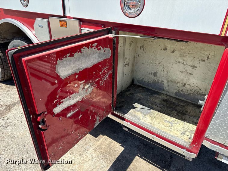 image for item EJ8709 1995 Spartan Gladiator ladder fire truck