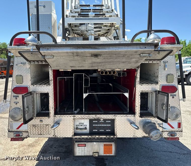 image for item EJ8709 1995 Spartan Gladiator ladder fire truck