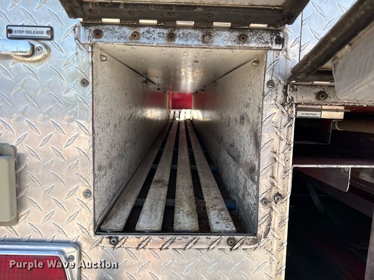 image for item EJ8709 1995 Spartan Gladiator ladder fire truck