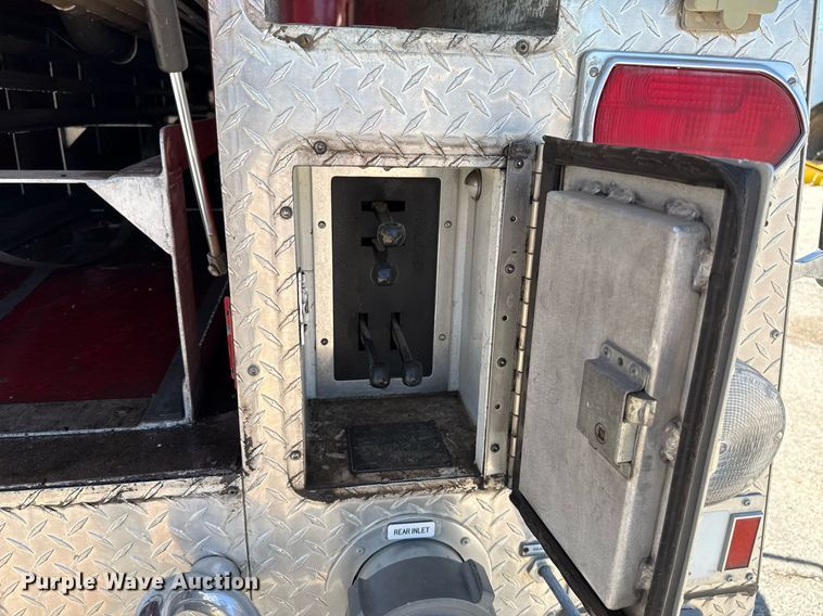 image for item EJ8709 1995 Spartan Gladiator ladder fire truck