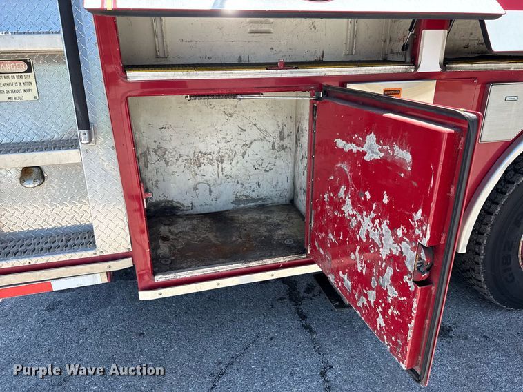 image for item EJ8709 1995 Spartan Gladiator ladder fire truck