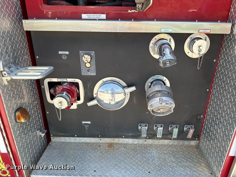 image for item EJ8709 1995 Spartan Gladiator ladder fire truck