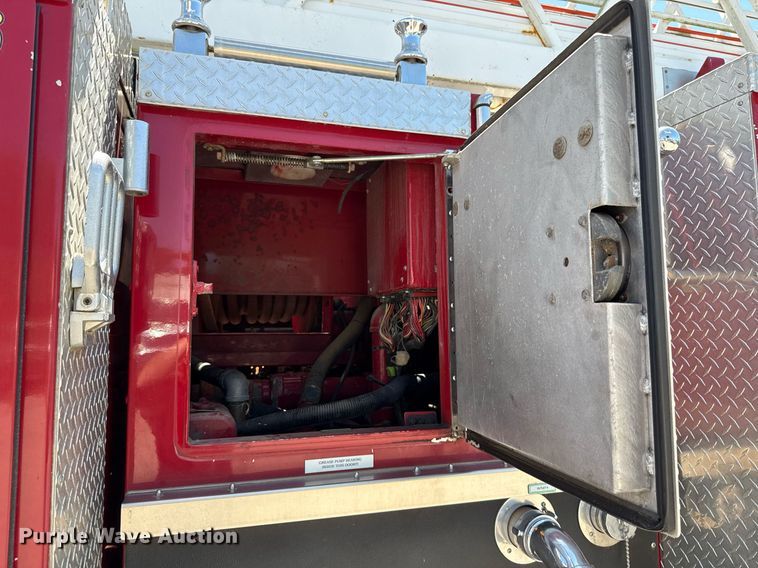 image for item EJ8709 1995 Spartan Gladiator ladder fire truck