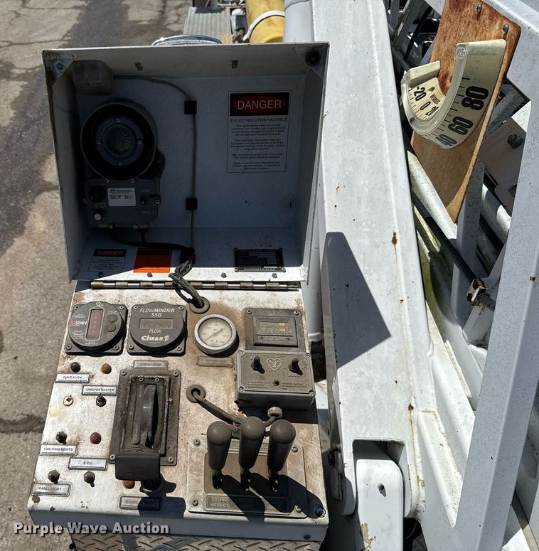 image for item EJ8709 1995 Spartan Gladiator ladder fire truck