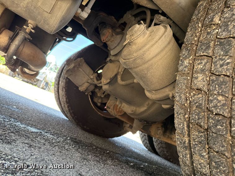 image for item EJ8709 1995 Spartan Gladiator ladder fire truck