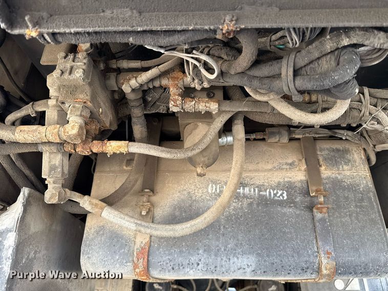 image for item EJ8709 1995 Spartan Gladiator ladder fire truck