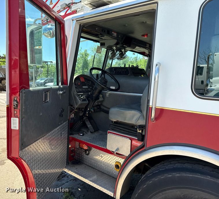 image for item EJ8709 1995 Spartan Gladiator ladder fire truck