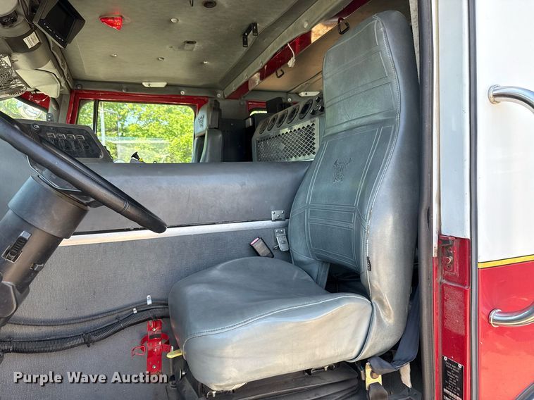 image for item EJ8709 1995 Spartan Gladiator ladder fire truck