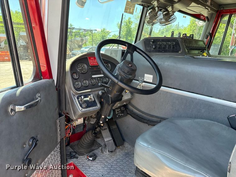 image for item EJ8709 1995 Spartan Gladiator ladder fire truck