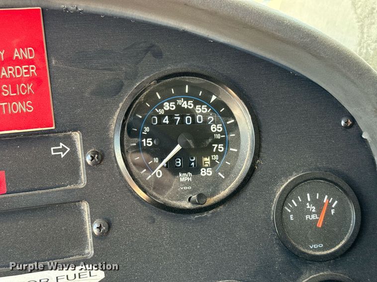 image for item EJ8709 1995 Spartan Gladiator ladder fire truck