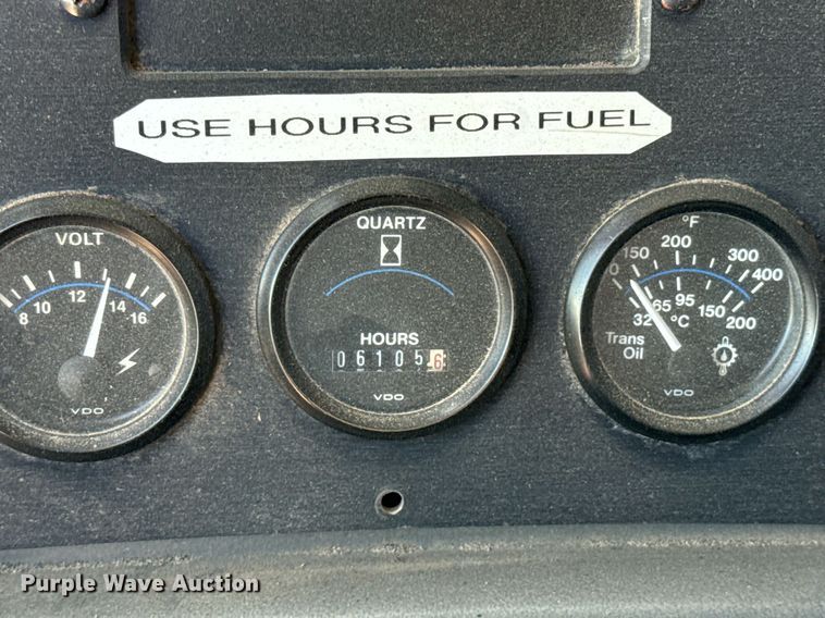 image for item EJ8709 1995 Spartan Gladiator ladder fire truck