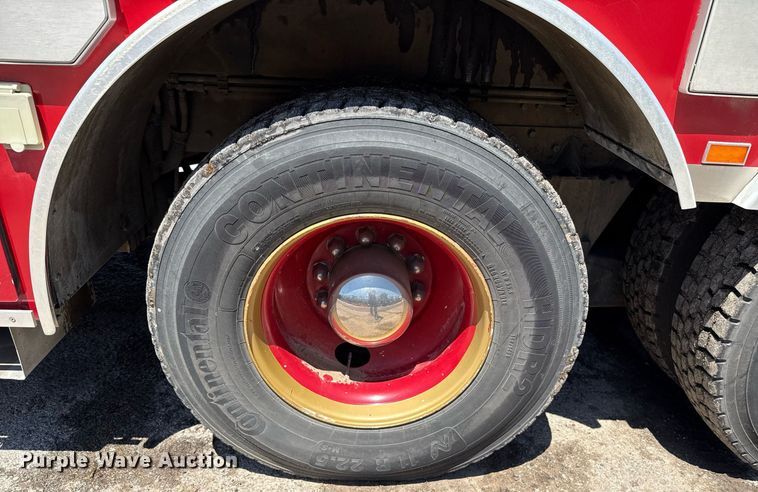 image for item EJ8709 1995 Spartan Gladiator ladder fire truck