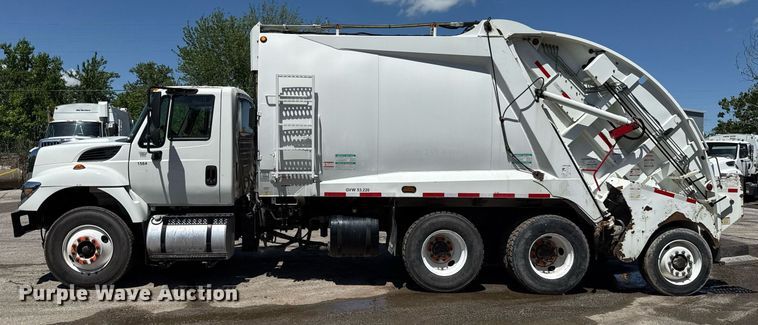 image for item EJ8710 2016 International 7400 refuse truck