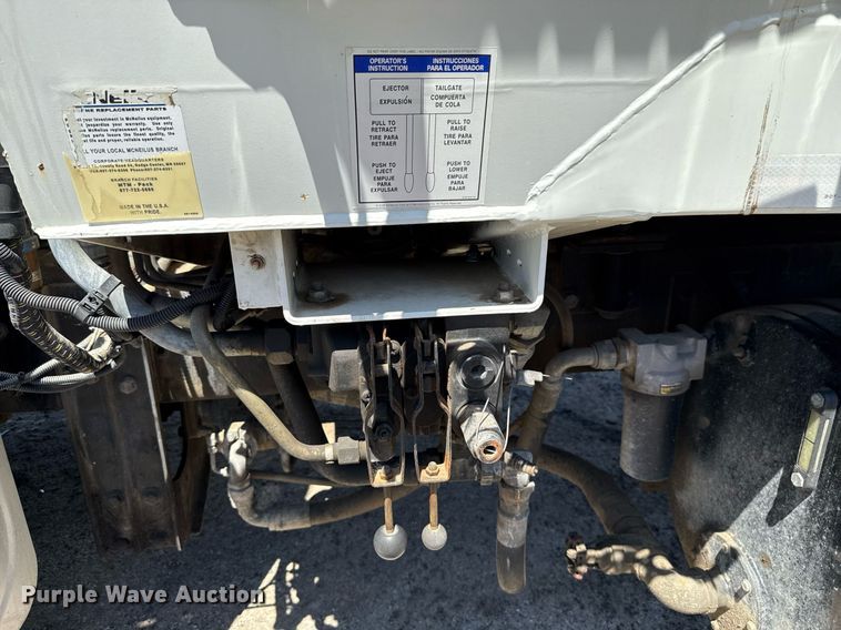 image for item EJ8710 2016 International 7400 refuse truck