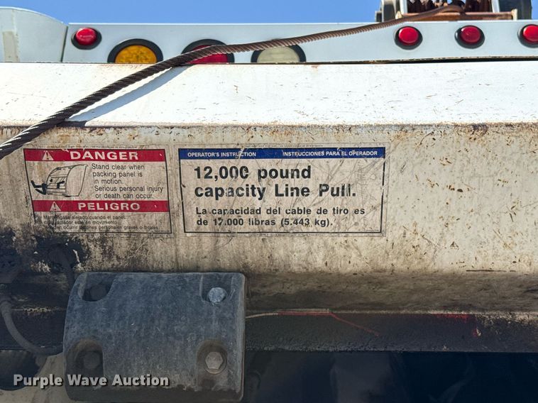 image for item EJ8710 2016 International 7400 refuse truck