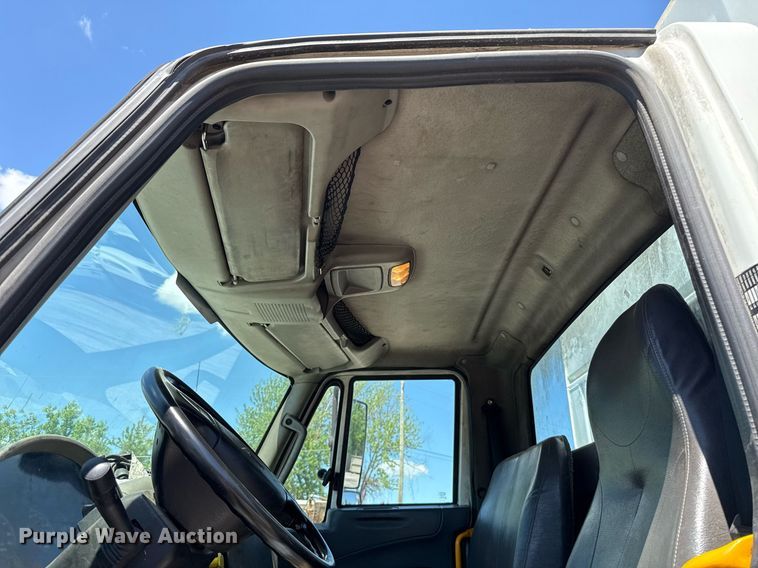 image for item EJ8710 2016 International 7400 refuse truck