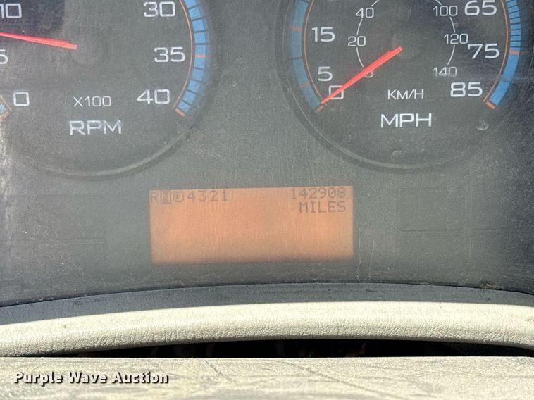 image for item EJ8710 2016 International 7400 refuse truck