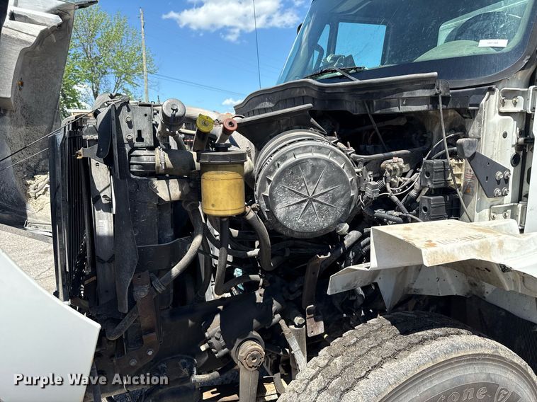 image for item EJ8710 2016 International 7400 refuse truck