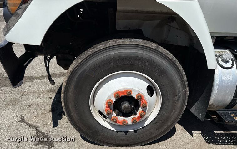 image for item EJ8710 2016 International 7400 refuse truck